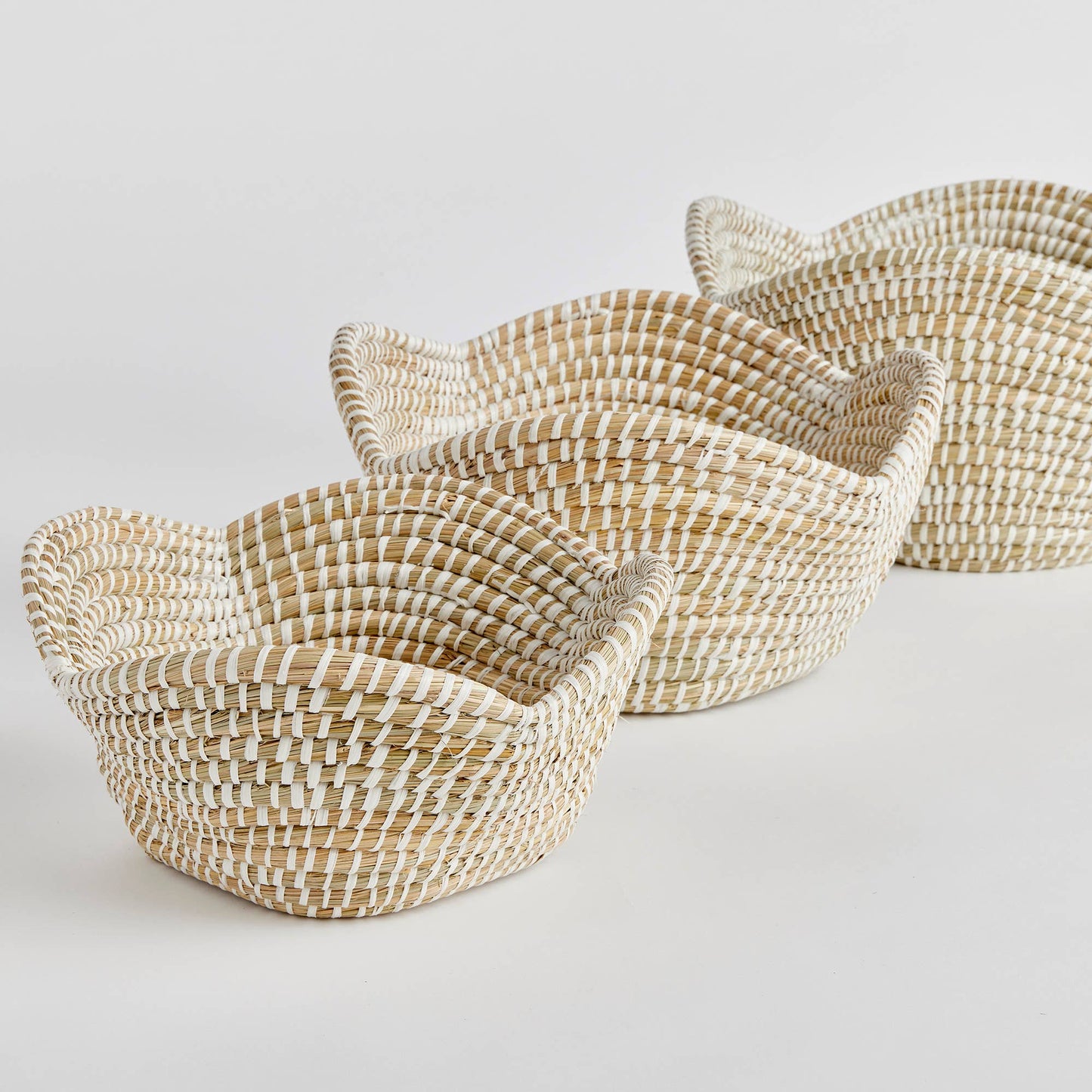 Medium Rivergrass Lotus Basket