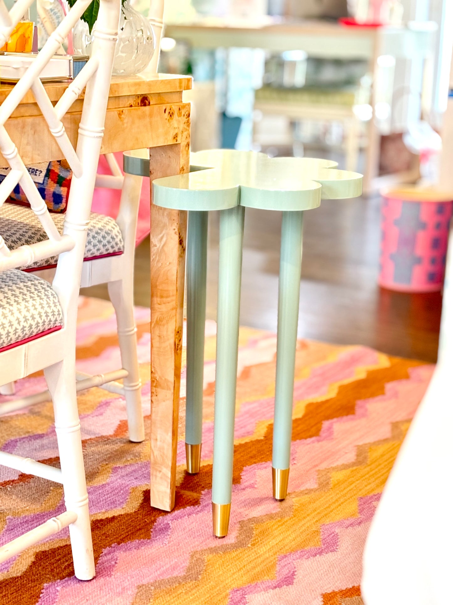 Shamrock Huggie Cocktail Table