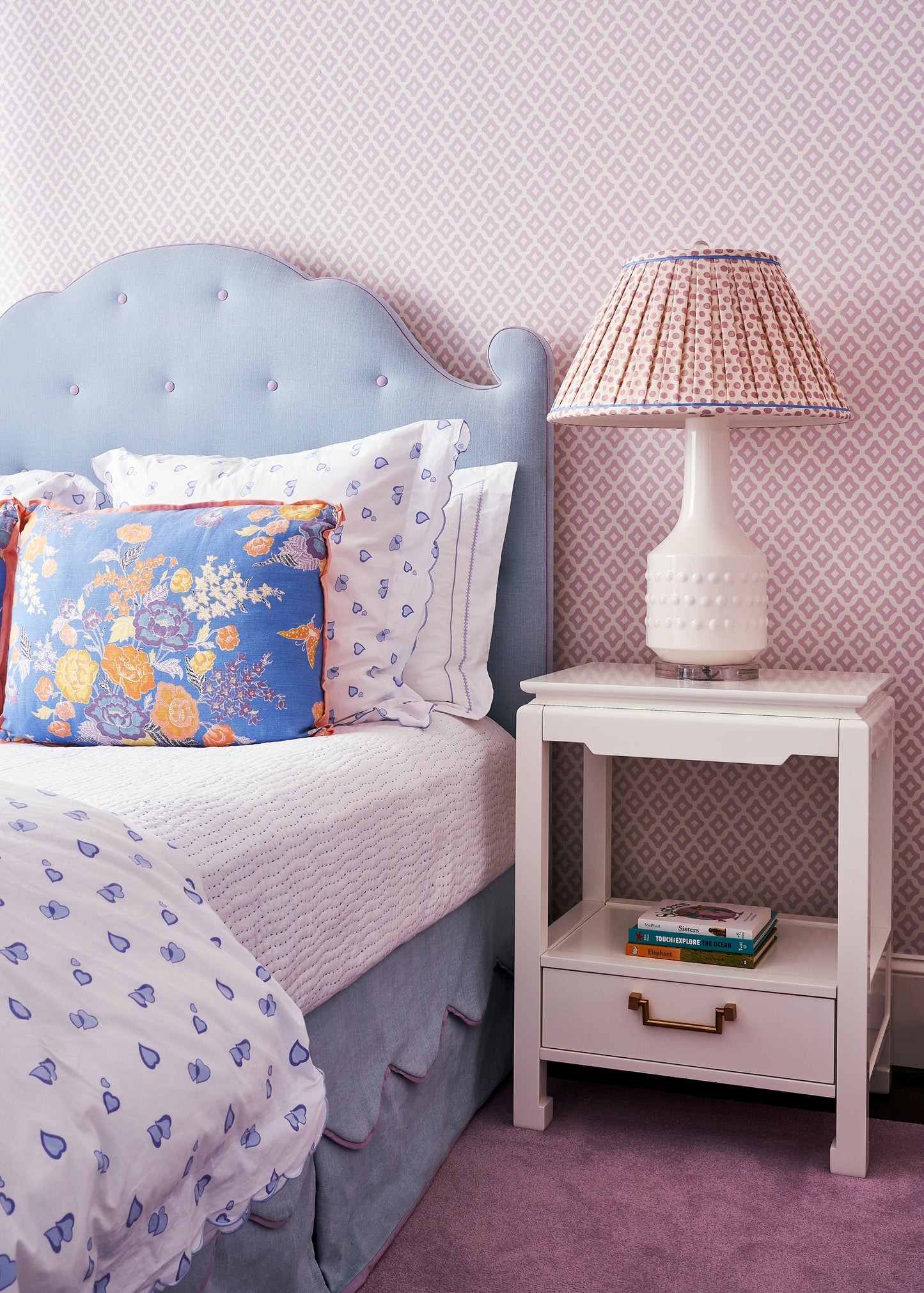 White Dot Lamp