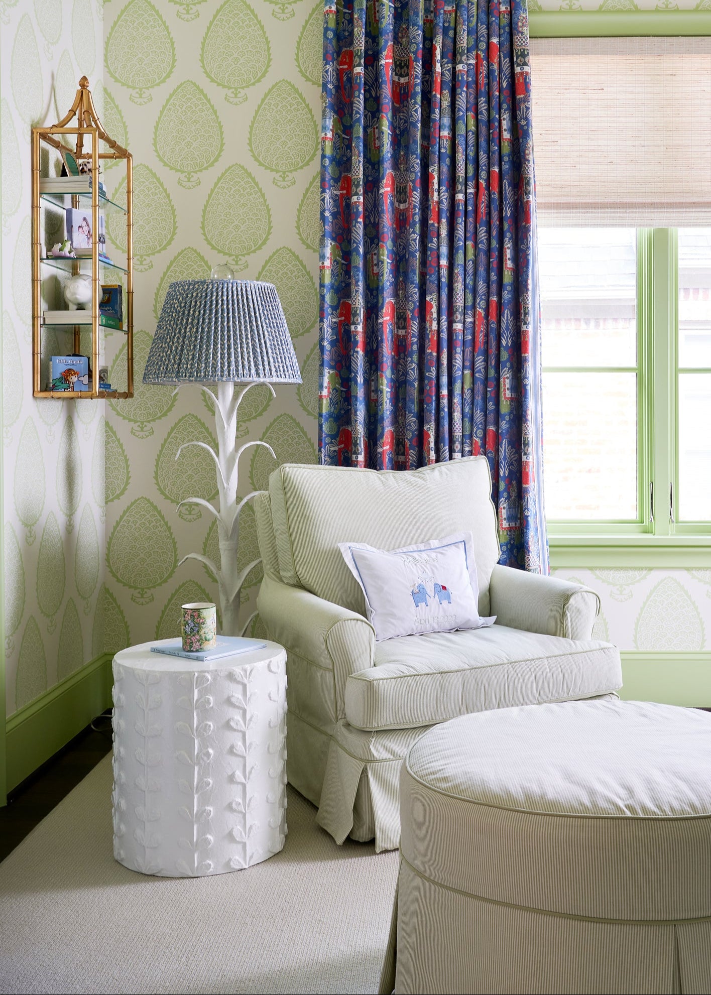 Aly Leaf Floor Lamp in White