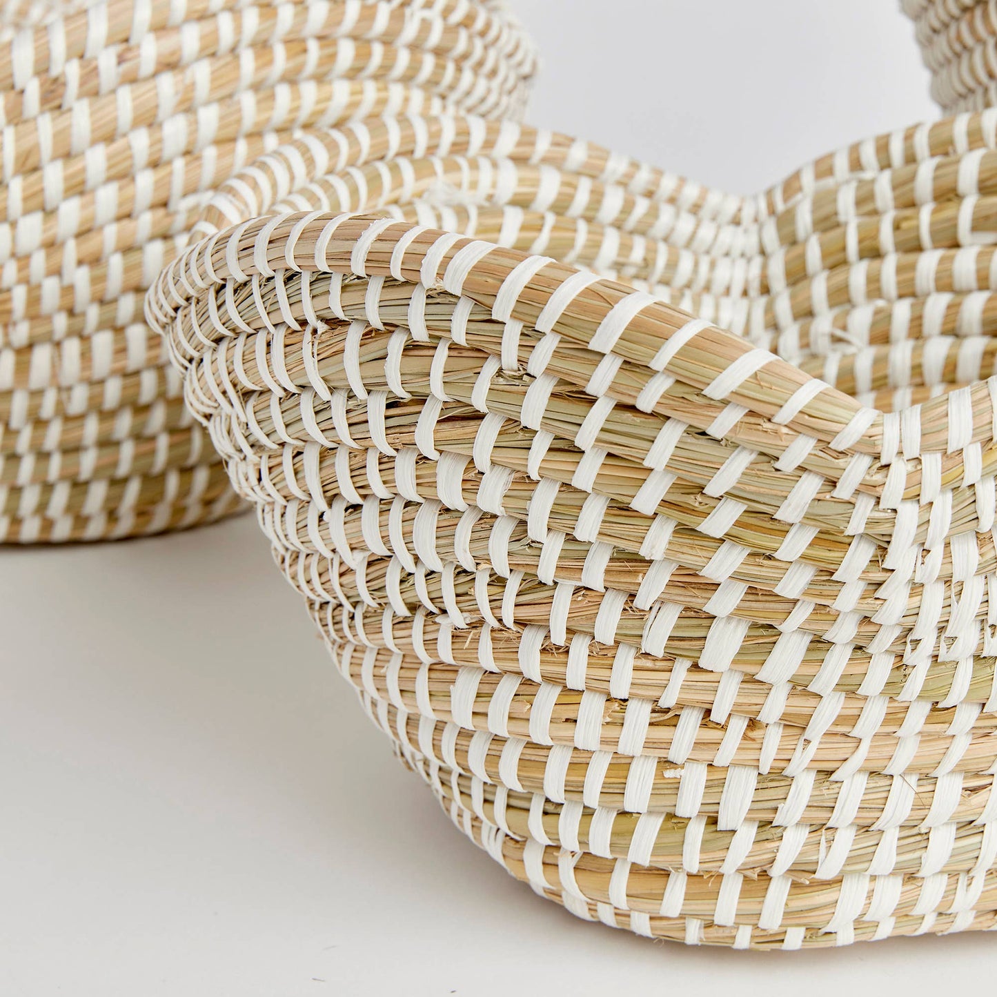 Medium Rivergrass Lotus Basket