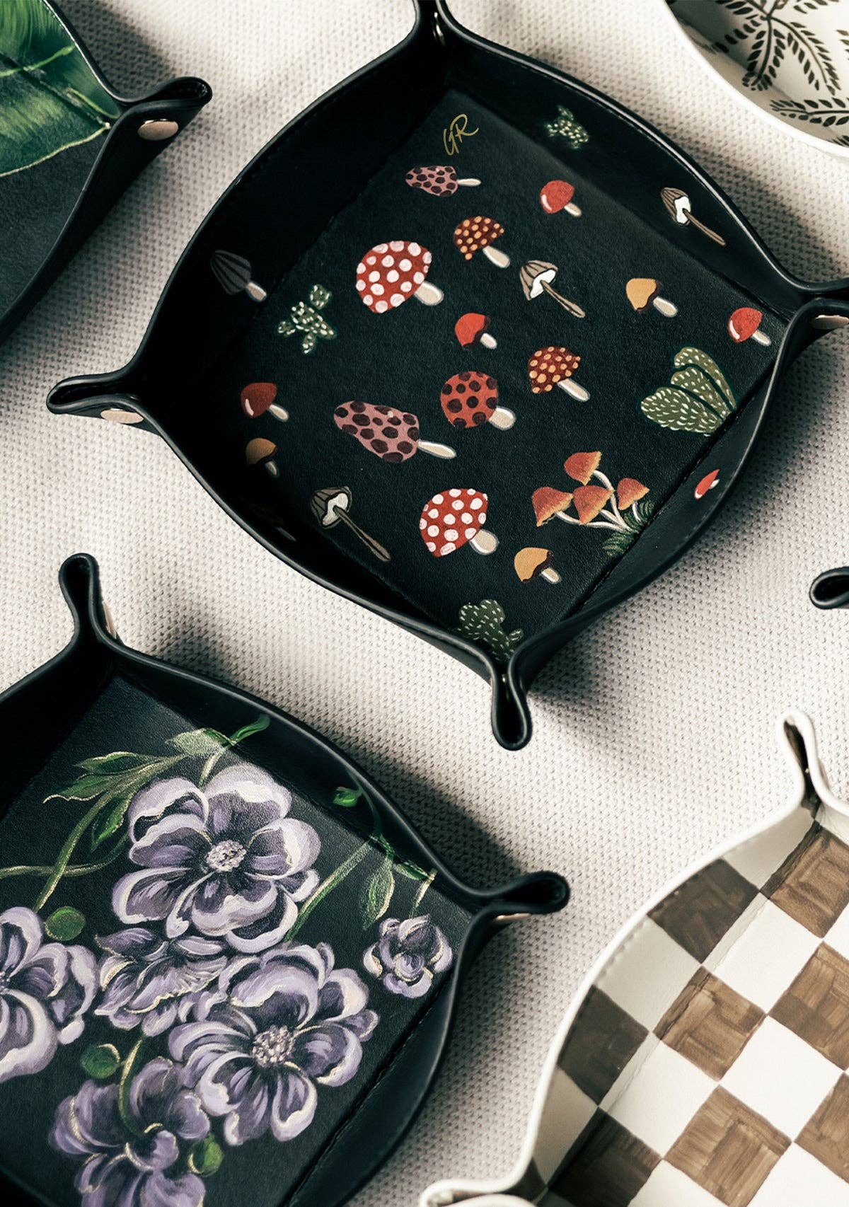 Mushroom Catch All Tray