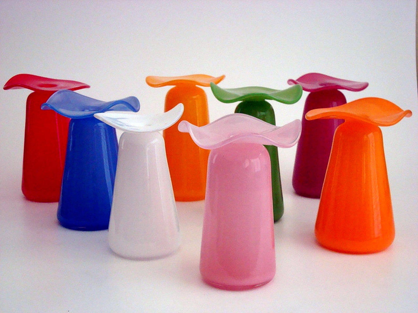 Ruffle Bud Vase in Light Pink