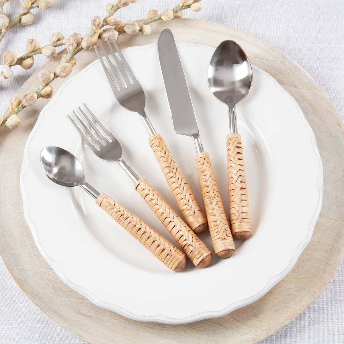 Natural Grain Wicker Flatware Set