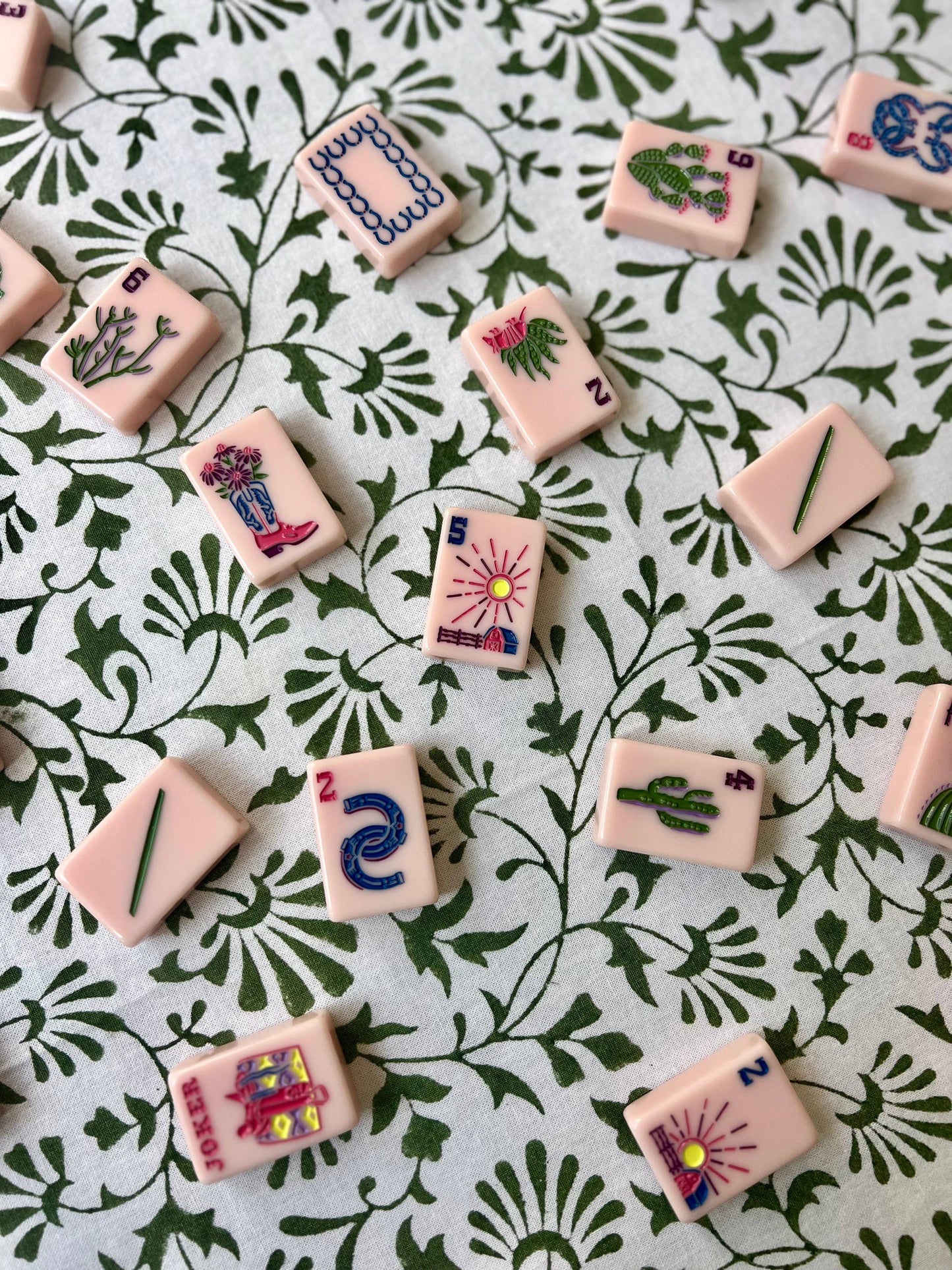 Trailing Florets Square Tablecloth in Green