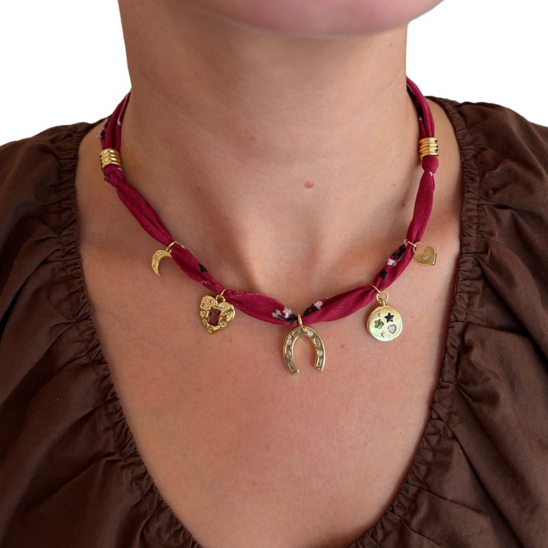 Red Horseshoe Luck Bandana Necklace