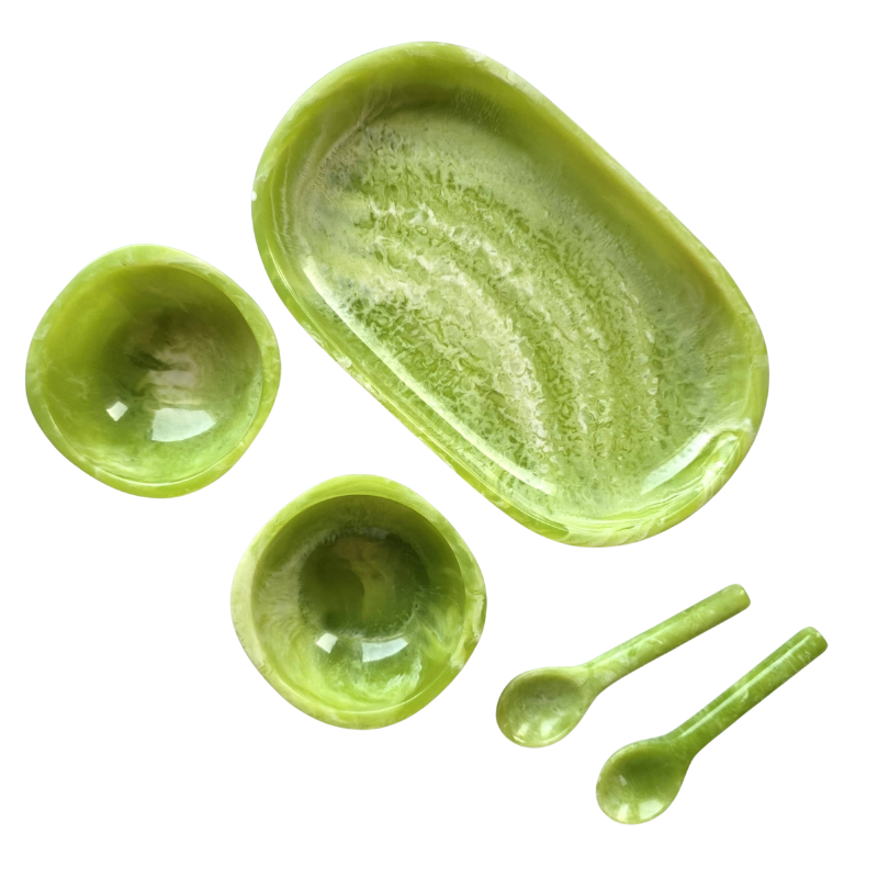 Resin Serving Set in Green