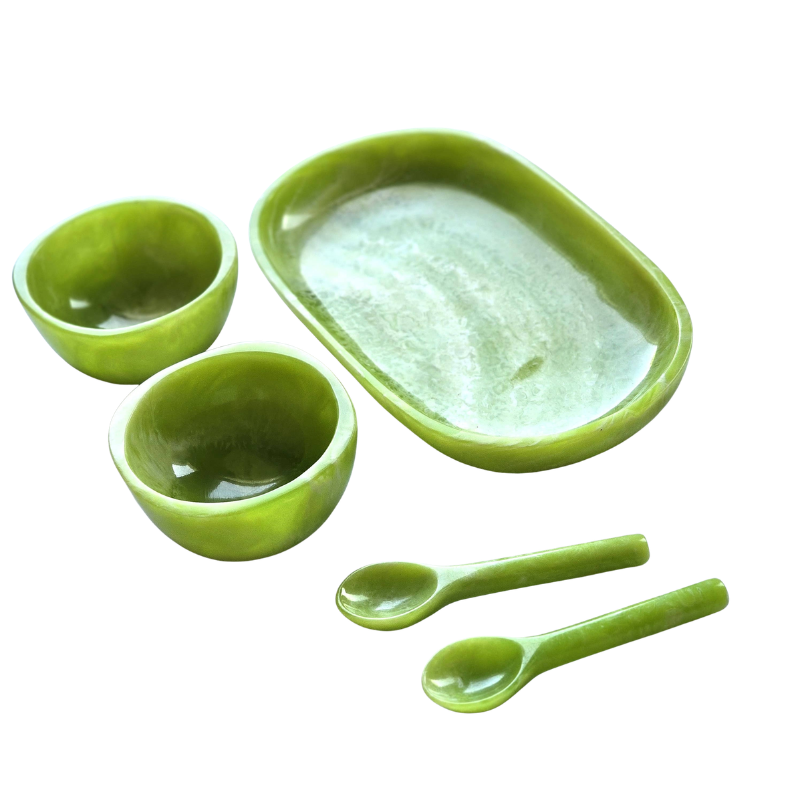 Resin Serving Set in Green