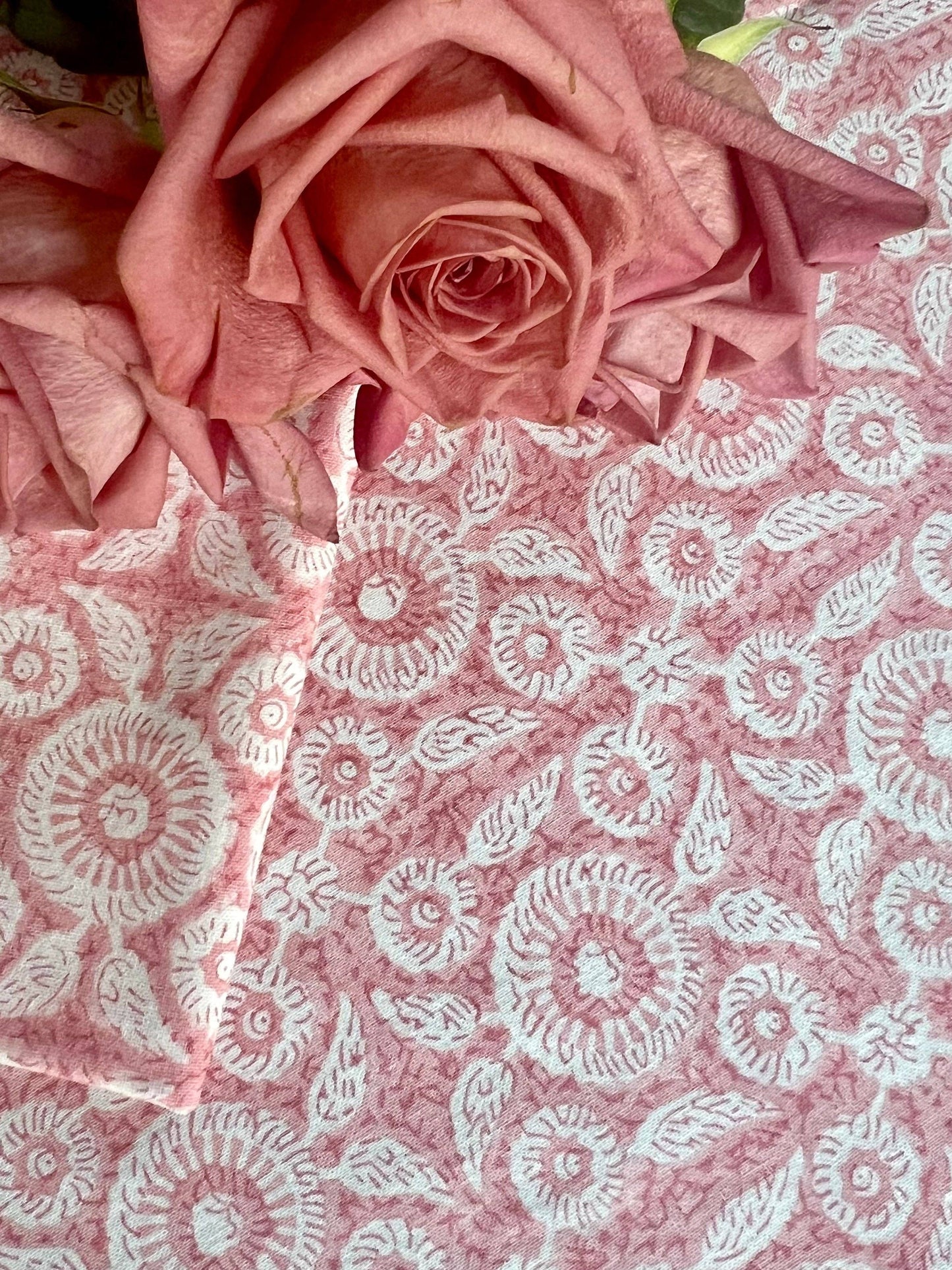 Feathered Tile Tablecloth in Pink