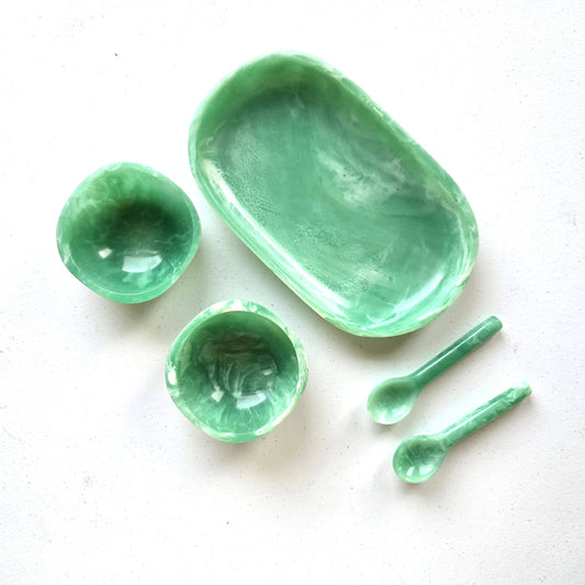 Resin Serving Set in Teal
