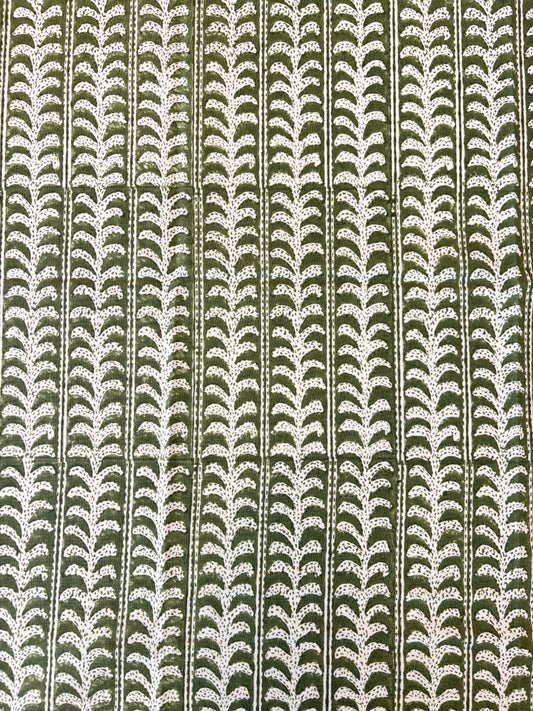 Endless Fleur Tablecloth