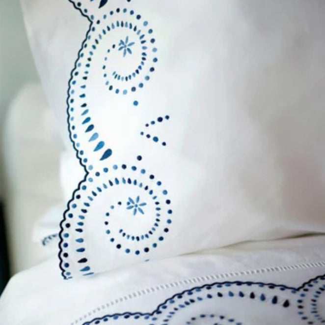 Vera Custom Linens