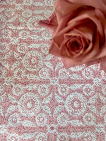 Feathered Tile Tablecloth in Pink